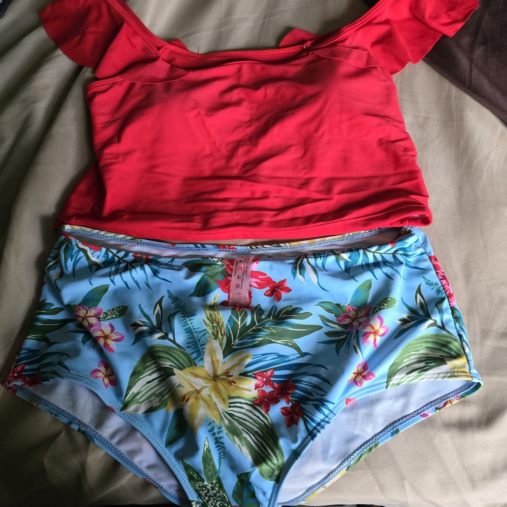 SHEIN Red and Blue Floral Bikini Set